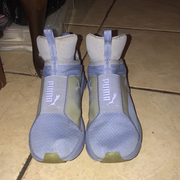 Super cute “Puma Fierce” Sneakers (in EUC)! - Picture 2 of 9